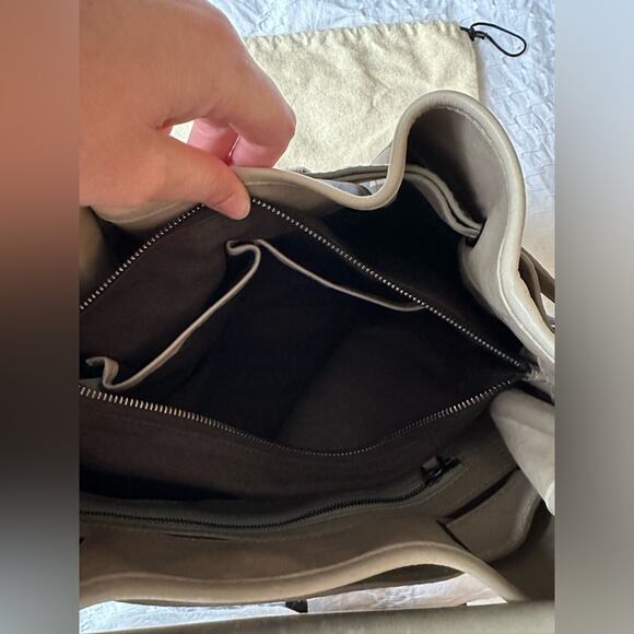 Burberry Smoked Check Medium Walden Belted Hobo Handbag - Picture 14 of 16